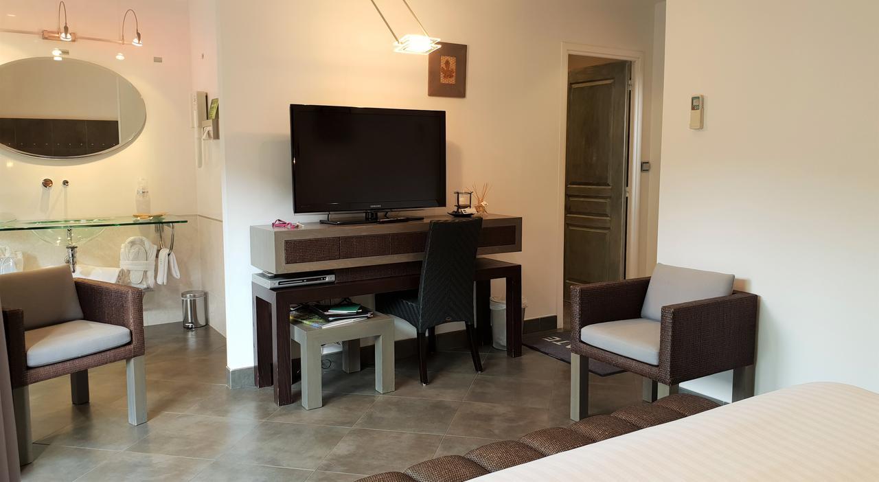 Private Hotel - Adult Only Порто-Веккьо Экстерьер фото