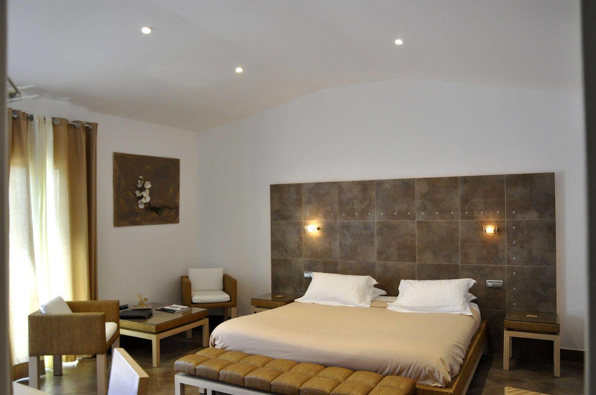 Private Hotel - Adult Only Порто-Веккьо Экстерьер фото